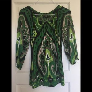 Inc. Colorful green top. 3/4 sleeves